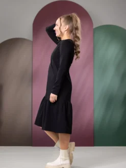 ELLEmekko (musta trikoo)