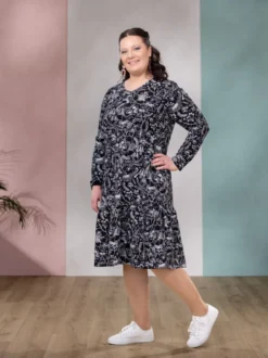 ELLEmekko (Puistossa musta / valkoinen trikoo)