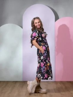 SELJAhame (Kuningatarkukka muste / fuksia trikoo)