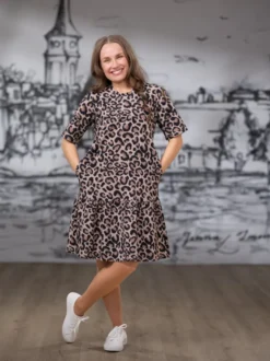SELMAmekko lyhythiha (Vapaa taupe trikoo)