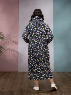 SLOWmekko (Kahvilassa musta / pastelli joustocollege)